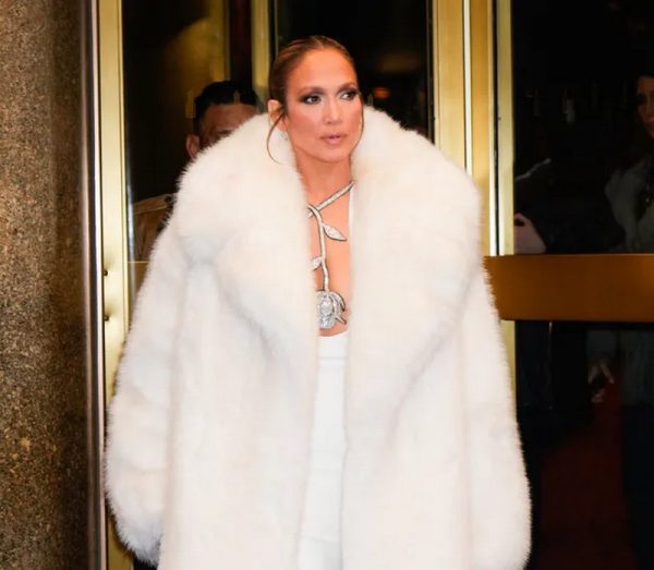 Jennifer Lopez Deep Neckline Decorated With A Crystal Flower Motif