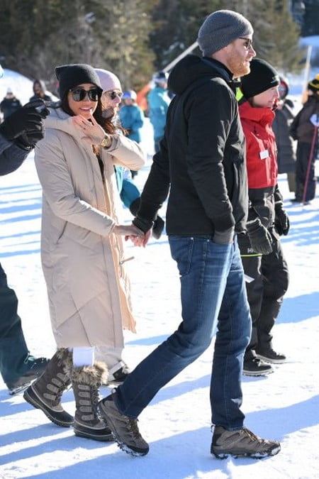 Meghan Markle All-White Outfit, Paired The Boots, Cashmere Sweater