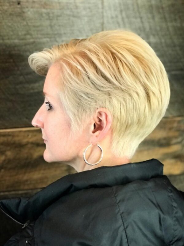 Women-Short-Hairstyles-600X798-3531837-4523223