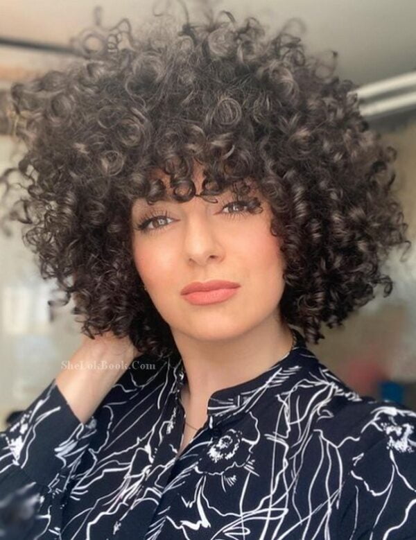 Womens-Short-Cuts-For-Curly-Hair-600X779-3912618