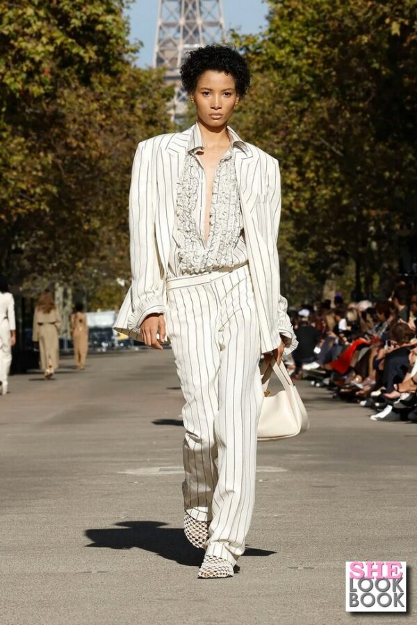 Highlight-Stripes-Prints-Suit-Spring-And-Summer-Fashion-Show-Stella-Mccartney-9241804-1980734