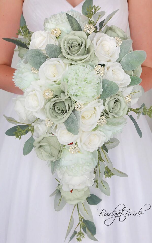 Wedding-Bouquet-Roses-In-White-And-Gray-1618876-8862591