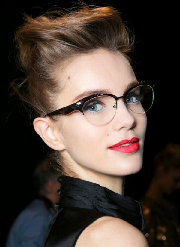 Bright-Blue-Eye-Makeup-With-Glasses-1954819-3176520