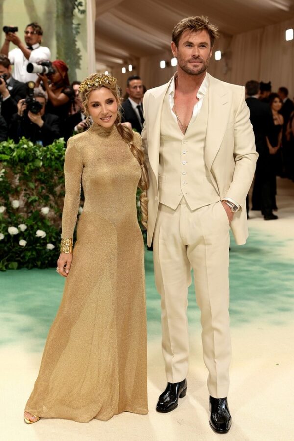 Chris-Hemsworth-Beige-Suit-With-His-Wife-Elsa-Pataky-In-Gold-Transparent-Dress-3856963-1243279