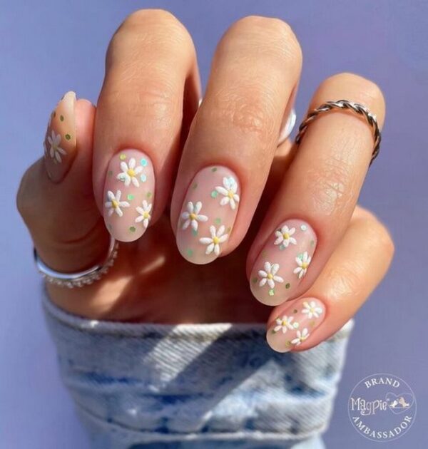 Daisies-3D-Flowers-Nail-Art-2410003-6549618