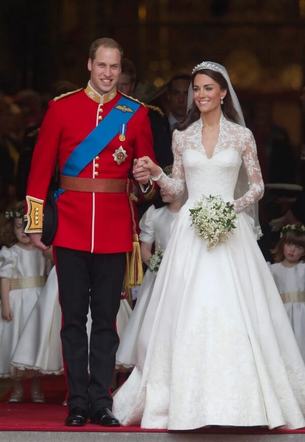 Kate Middleton Wedding Dress, Best Story Of Her Alexander Mcqueen