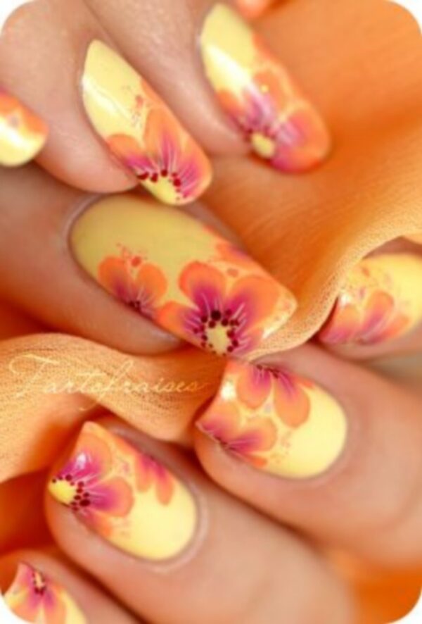 The-Tiare-3D-Flowers-Nail-Art-7949251-3205914