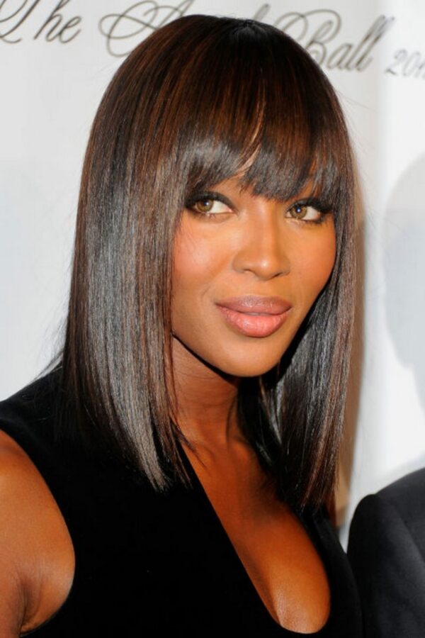 Naomi Campbell Trendy Women'S Haircut Idea Mid-Length Black