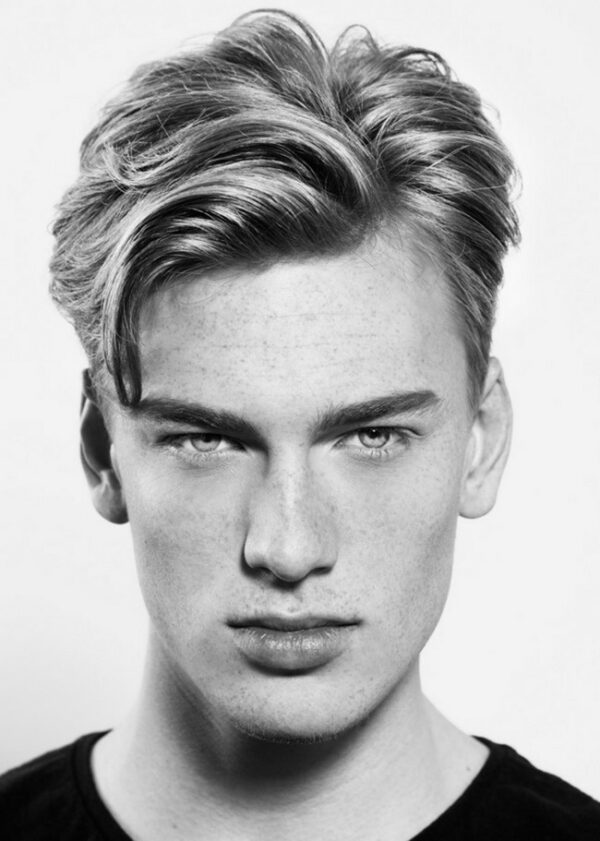 Trendy Fall Men'S Haircut Idea Blond Hair Highlights