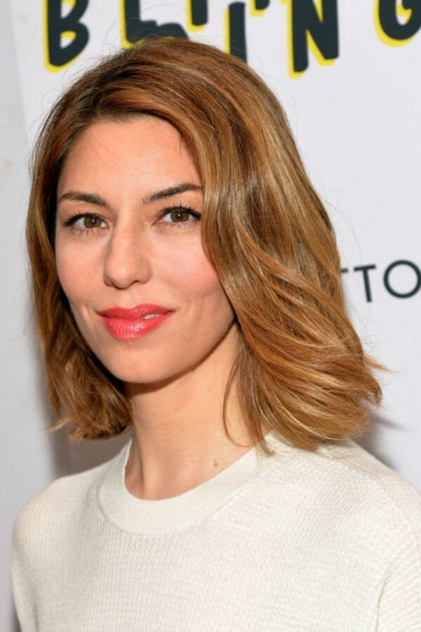 Trendy Women'S Haircut Mid-Length Hair Idea Sofia