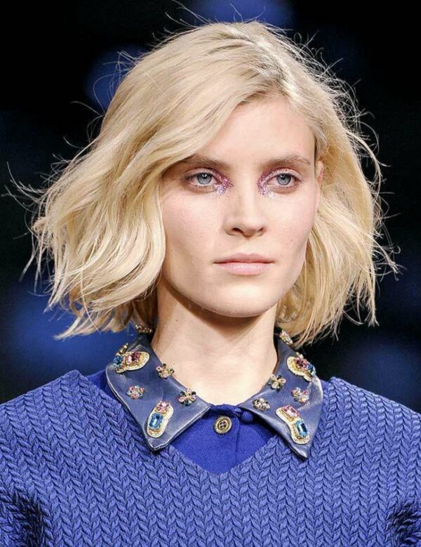 Women'S Haircut Idea Semi-Long Blond Hair Trend