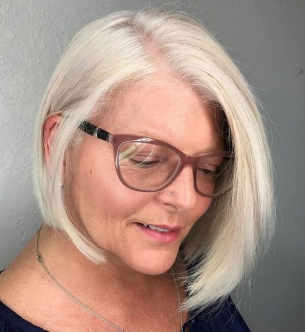 Asymmetrical Square Bob Haircuts For Women Over 60