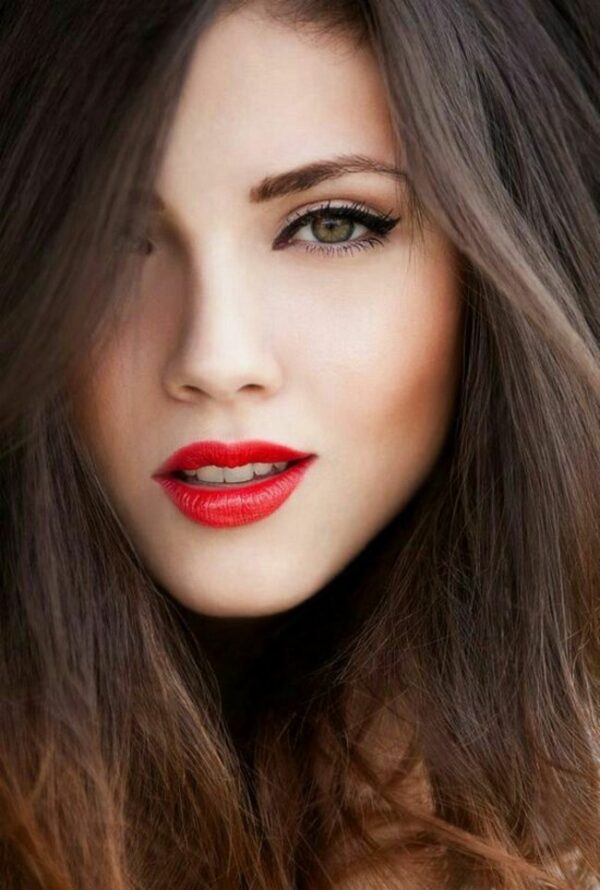 Green Eyes Makeup Original Idea Retro Style Elegant Red Lipstick