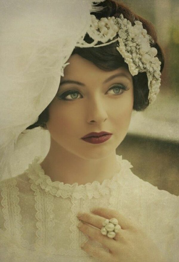 Retro Bridal Makeup Green Eyes Blue Eyes Light Eyes