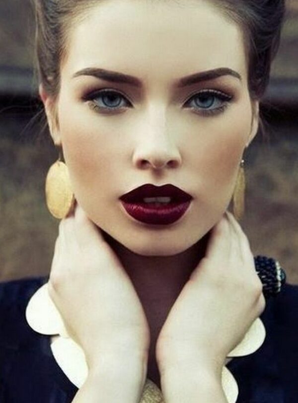 Makeup Idea For Light Blue-Green Eyes With Intense Colored Lipstick