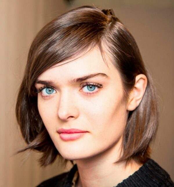 Trend Woman Haircut Idea Trend Brown Woman Blue Eyes